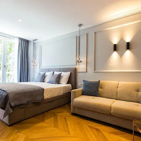 Гостьовий будинок Muse Luxury