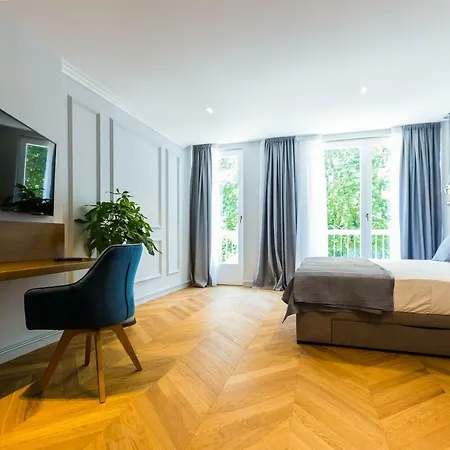 Muse Luxury 4*